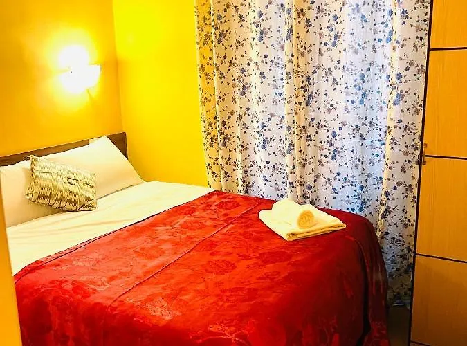 Πανσιόν Magenta House 2*